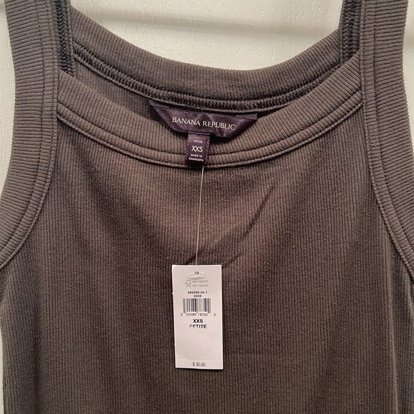 NWT - Banana Republic Top - Picture 2 of 3